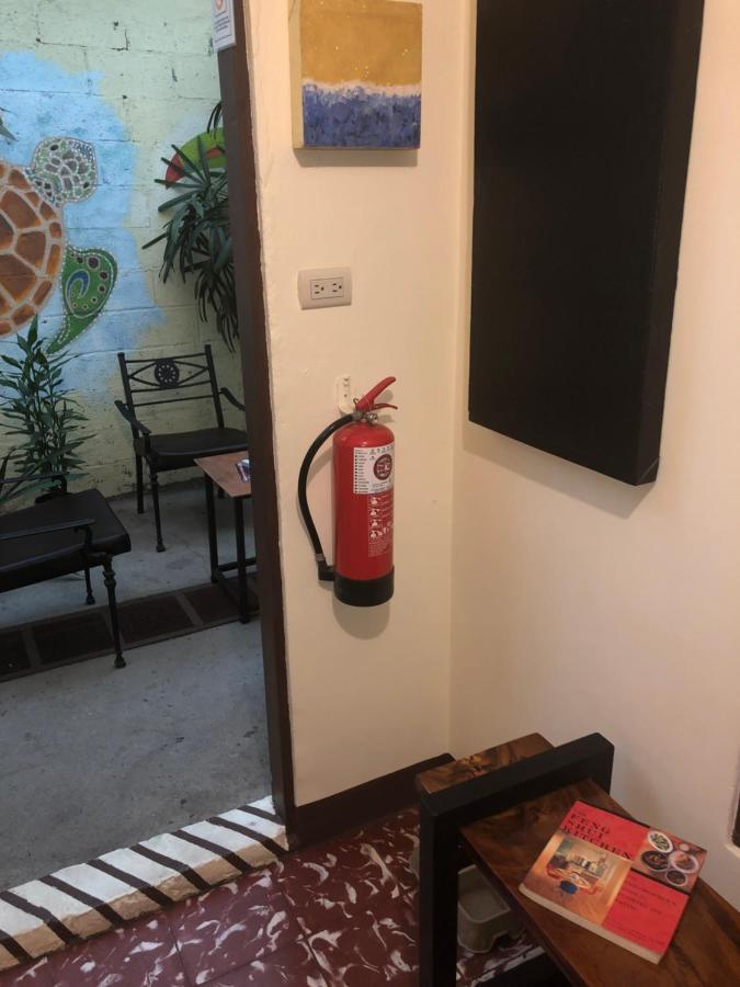 Hostel Dodero Ліберія Екстер'єр фото