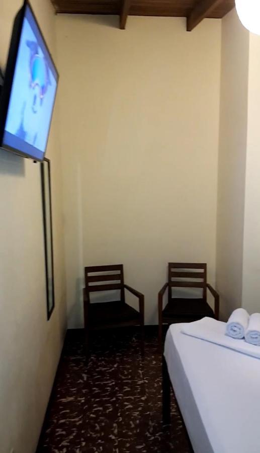 Hostel Dodero Ліберія Екстер'єр фото